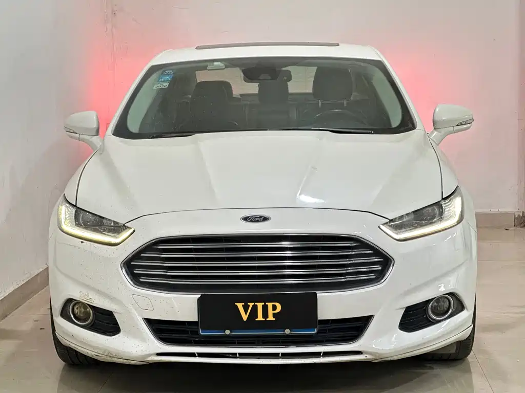 Ford Mondeo 2014 — фото 2