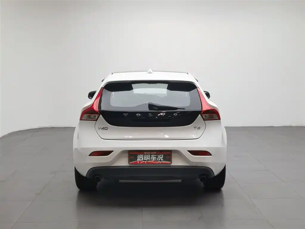 Volvo V40 2018 — фото 4