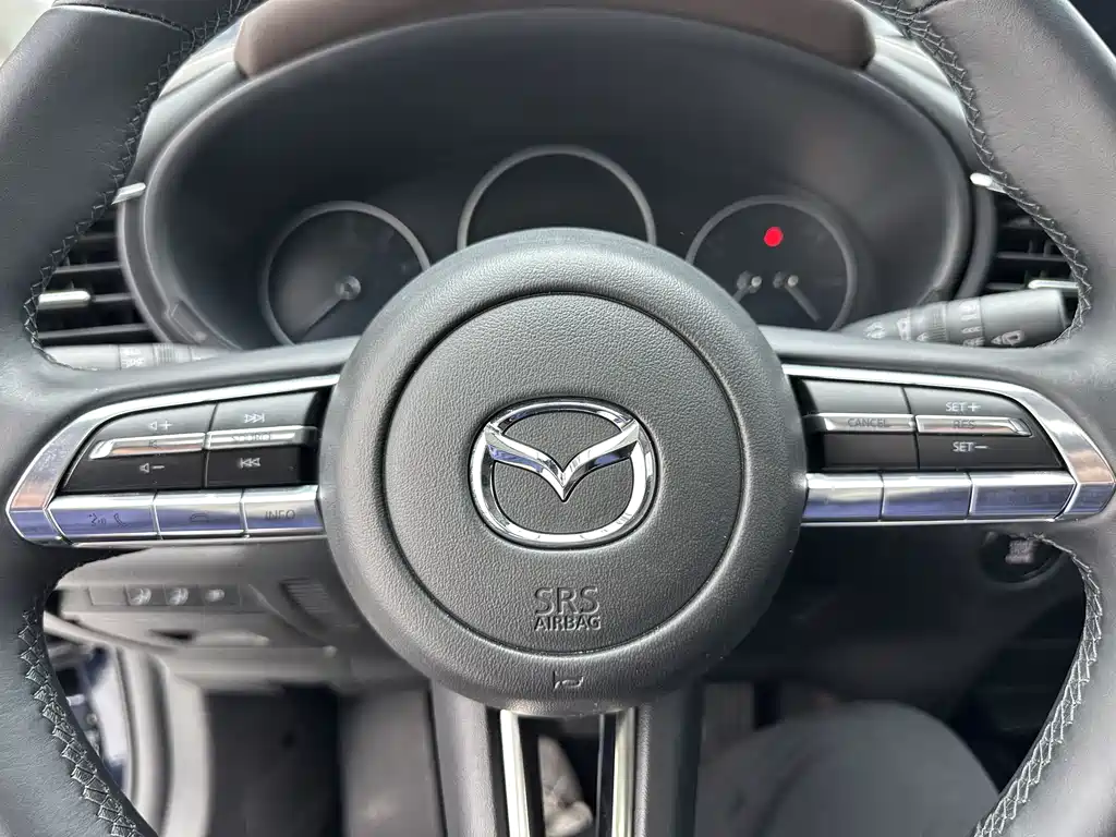 Mazda CX-30 2022 — фото 14