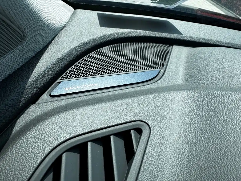 Audi Q5L 2023 — фото 8