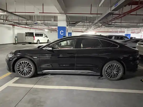 BYD Han 2025