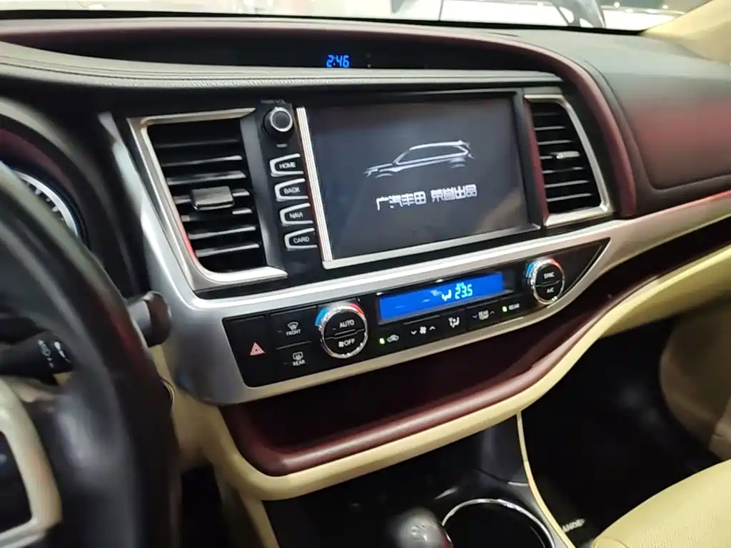 Toyota Highlander 2015 — фото 13