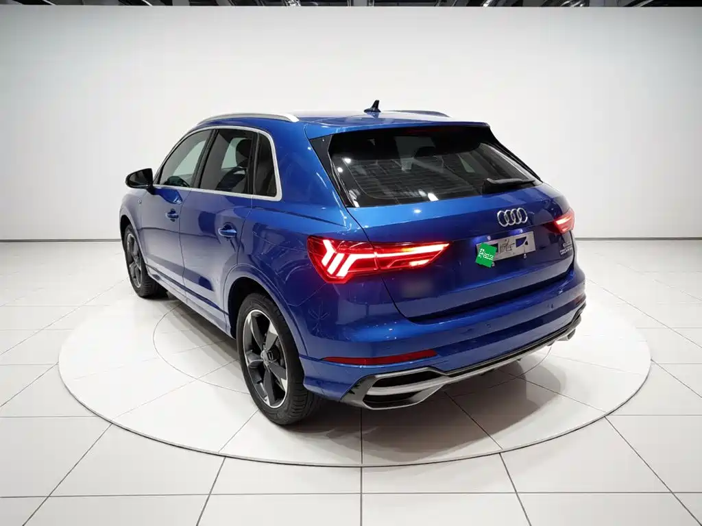Audi Q3 2021