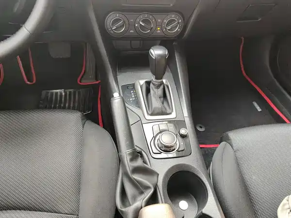 Mazda 3 Axela 2019