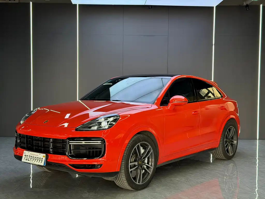 Porsche Cayenne 2020 — фото 1