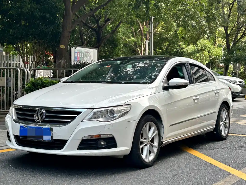 Volkswagen CC 2013 — фото 1