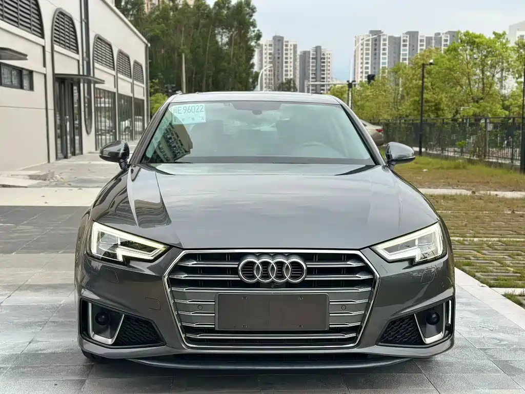 Audi A4L 2020 — фото 2