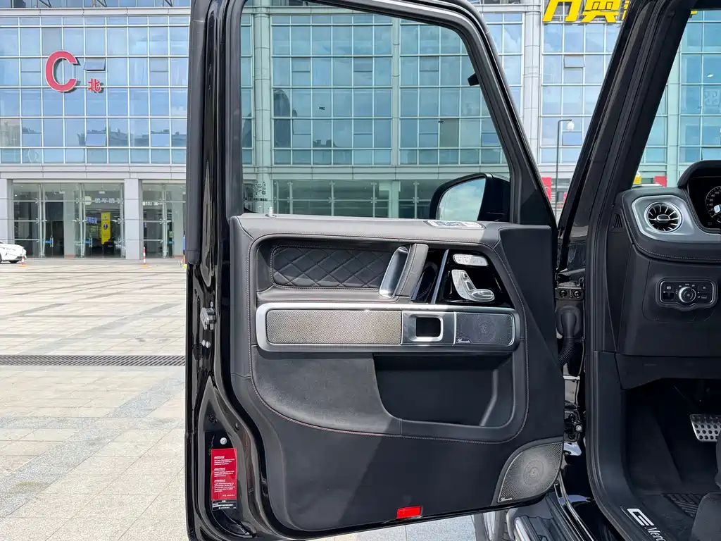 Mercedes-Benz G-Class 2025 — фото 10