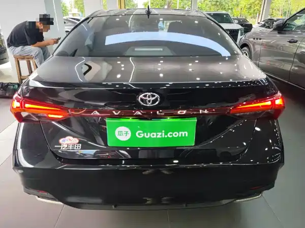 Toyota Avalon 2023