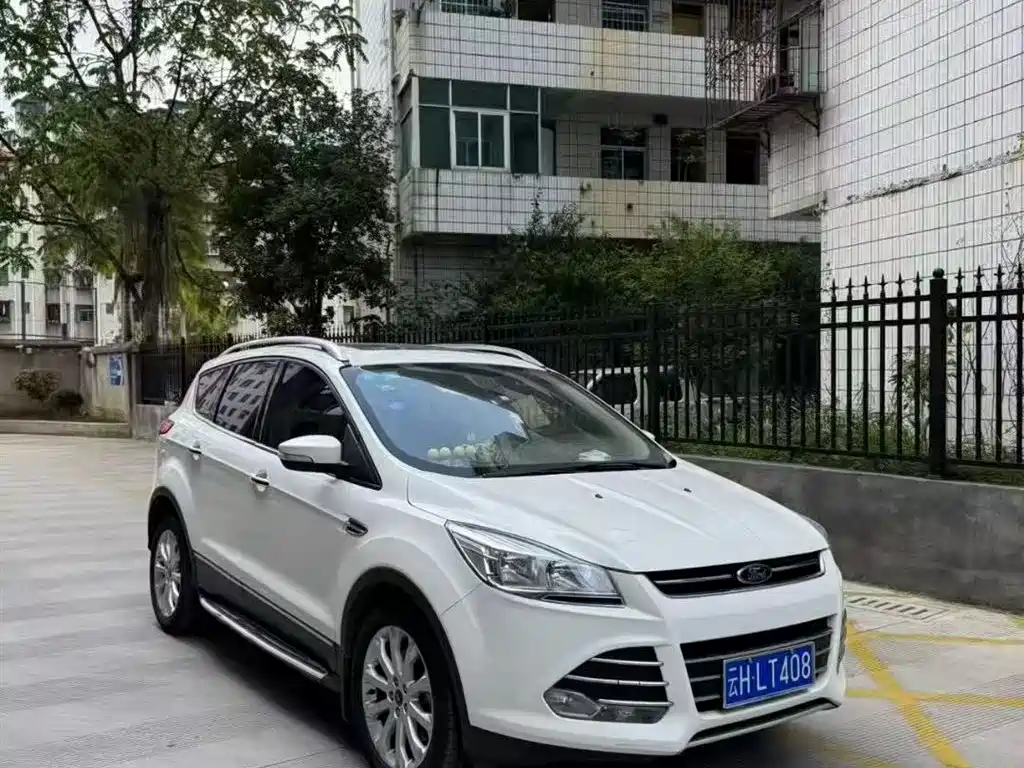 Ford Kuga 2015 — фото 3