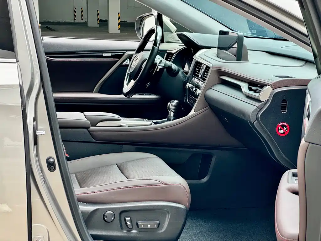 Lexus RX 2021 — фото 10