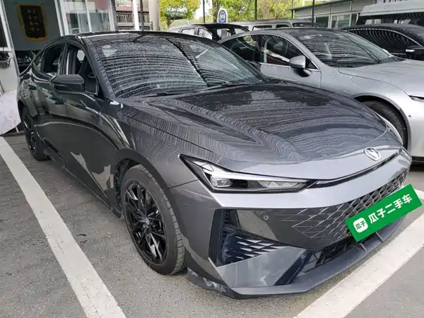 Changan UNI-V 2024