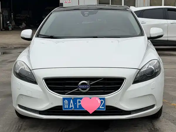 Volvo V40 2013