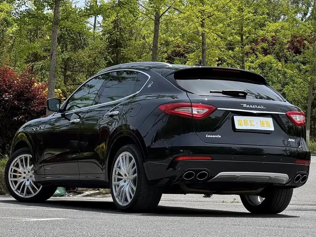 Maserati Levante 2018 — фото 18