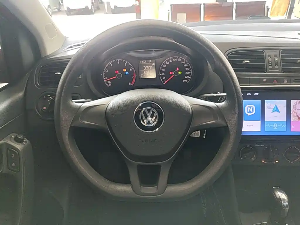 Volkswagen Polo 2019 — фото 11