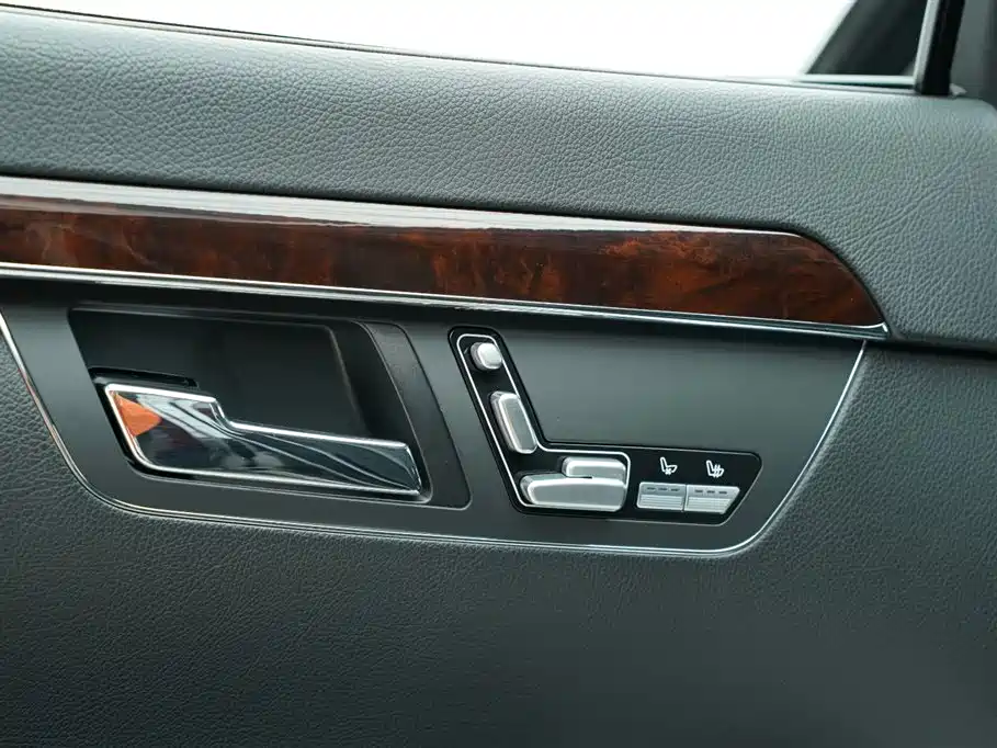 Mercedes-Benz S-Class 2011 — фото 20