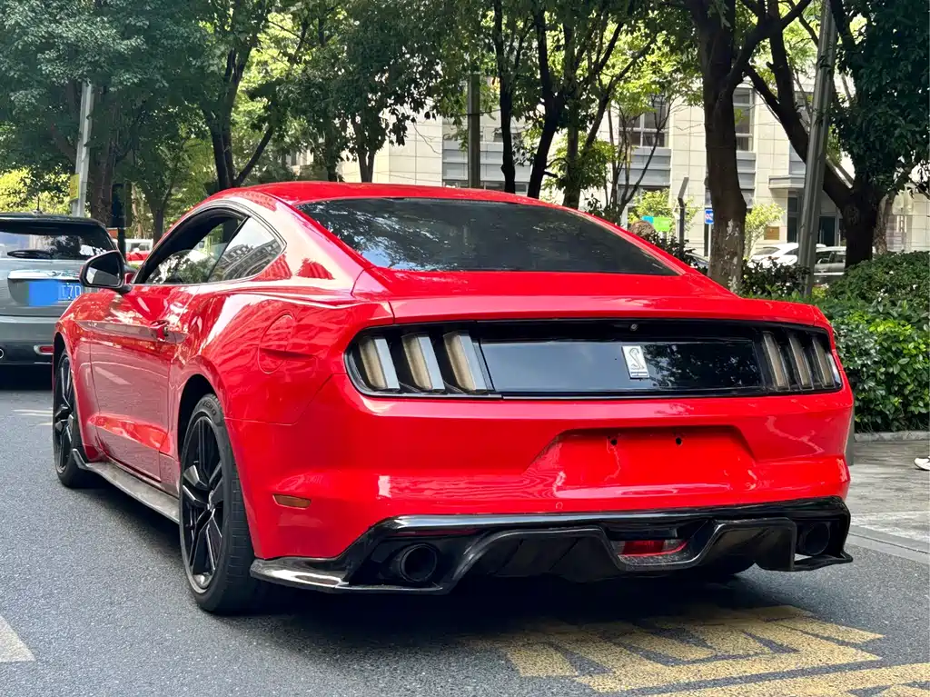 Ford Mustang 2015 — фото 4