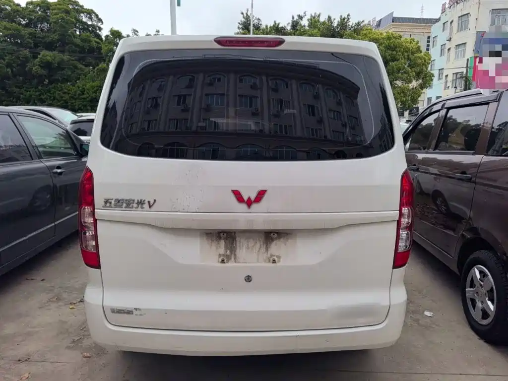 Wuling Hongguang V 2022
