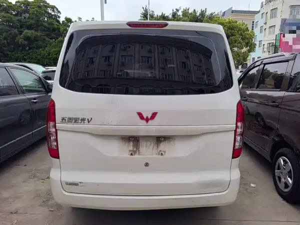Wuling Hongguang V 2022