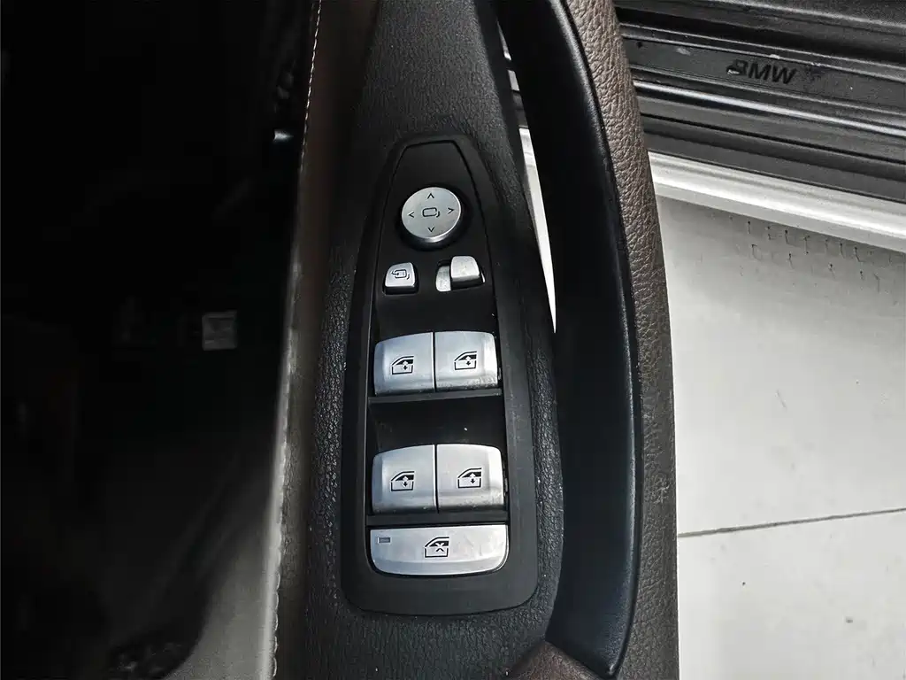 BMW X1 2022 — фото 16