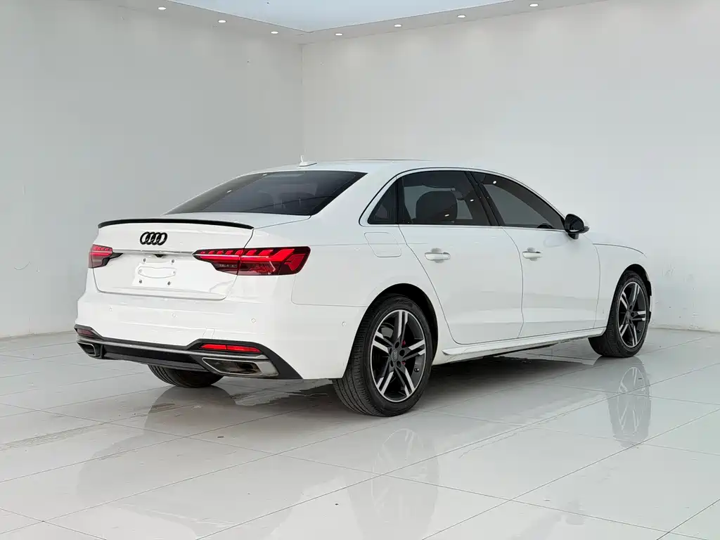 Audi A4L 2020 — фото 12