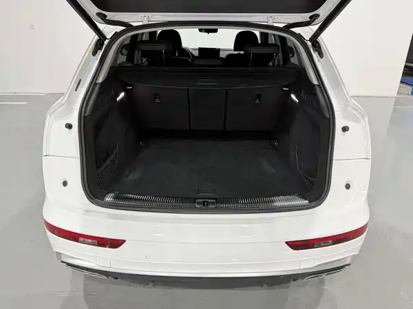 Audi Q5L 2024