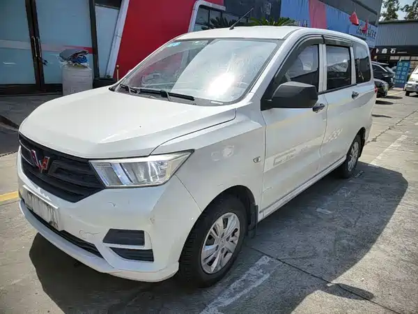 Wuling Hongguang 2019