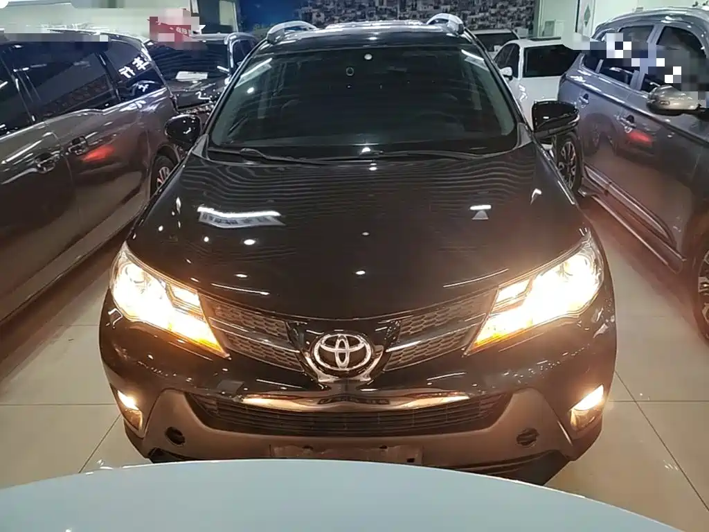 Toyota RAV4 2015