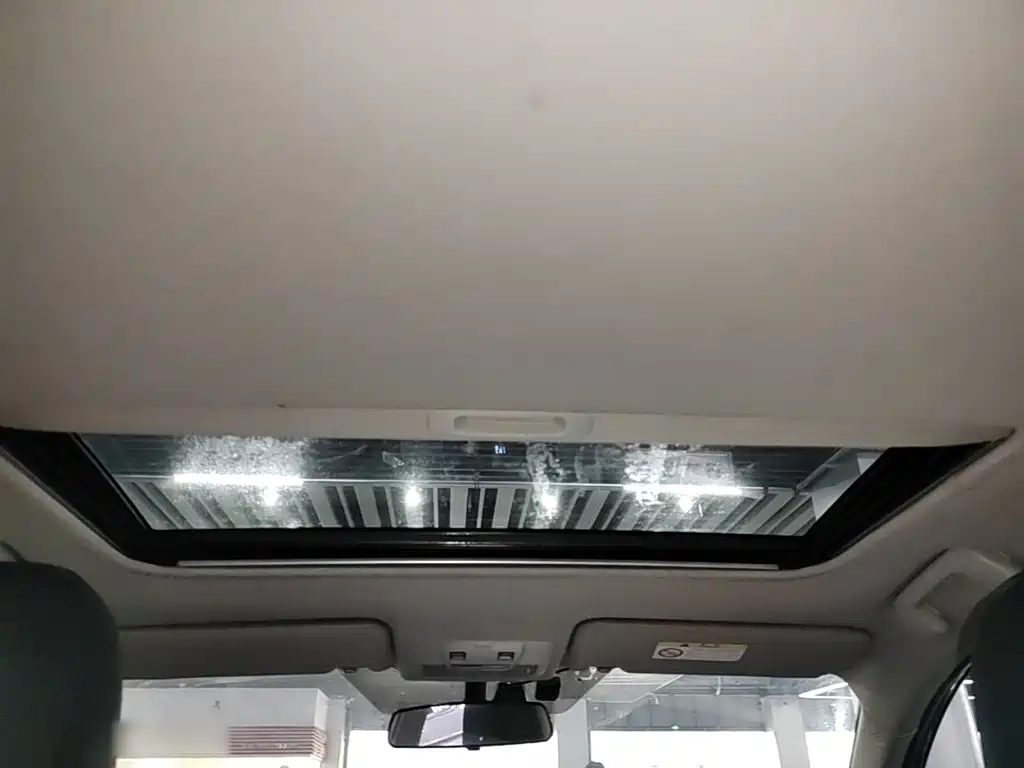 Toyota RAV4 2015 — фото 14
