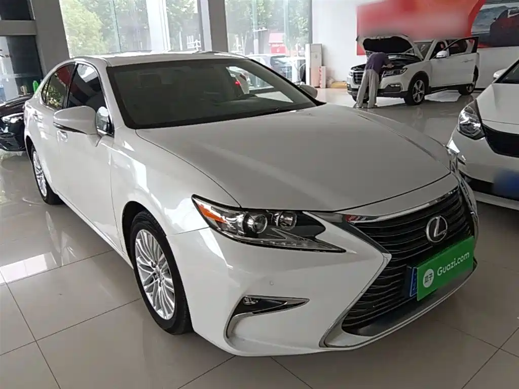 Lexus ES 2016 — фото 4