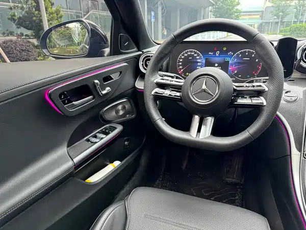 Mercedes-Benz C-Class 2023