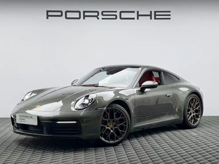 Porsche 911 2021 — фото 1