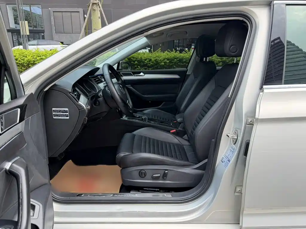 Volkswagen Magotan 2016