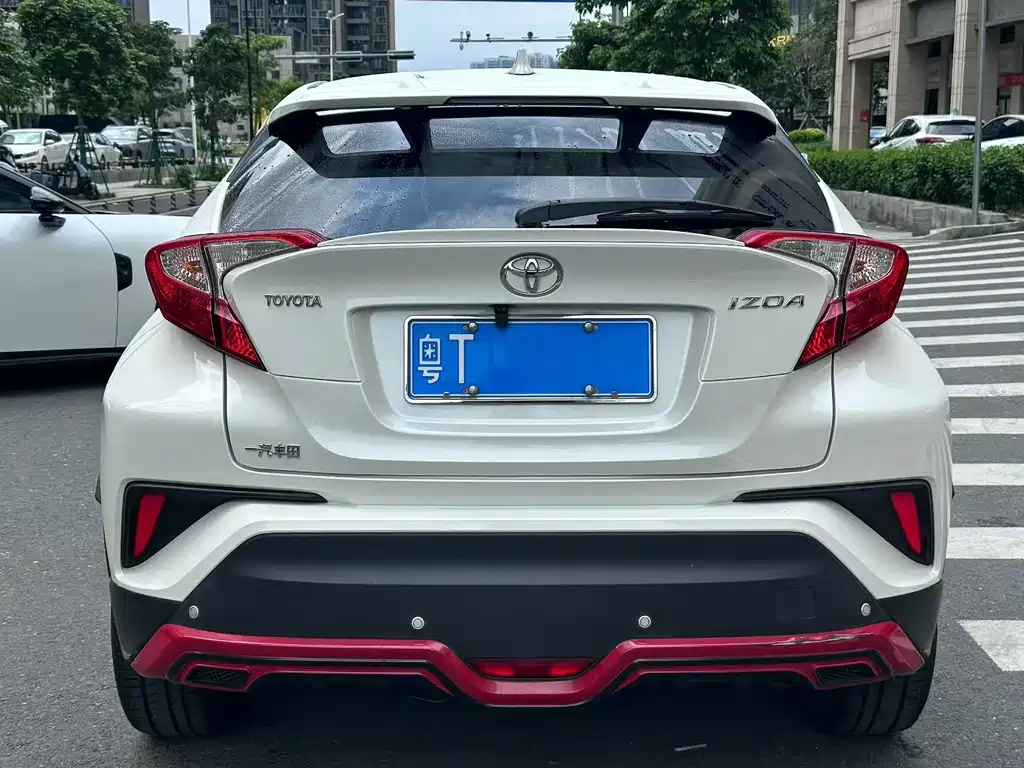 Toyota IZOA 2018 — фото 8