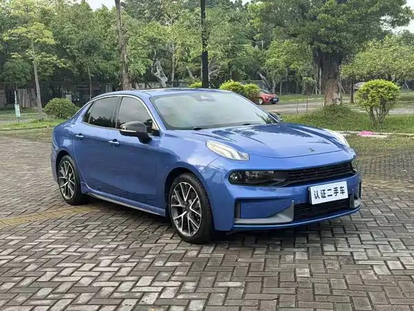Lynk & Co 03 2020