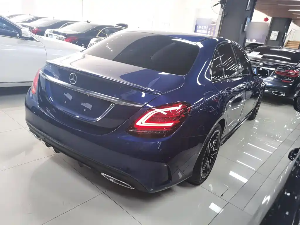 Mercedes-Benz C-Class 2021