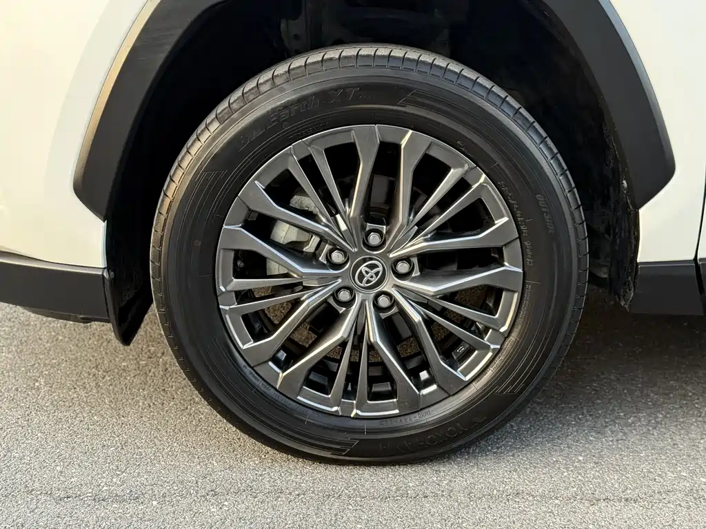 Toyota Wildlander 2023 — фото 20