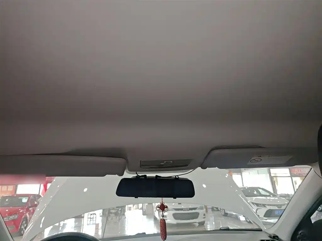 Skoda Rapid 2014 — фото 18