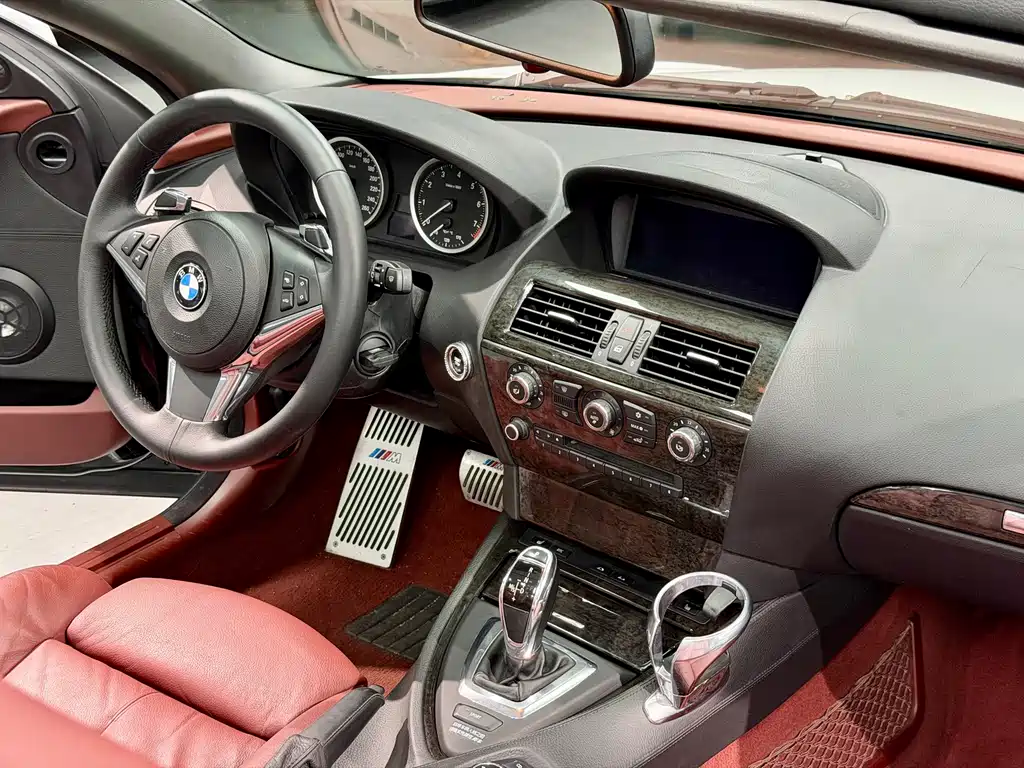 BMW 6 Series 2009 — фото 16