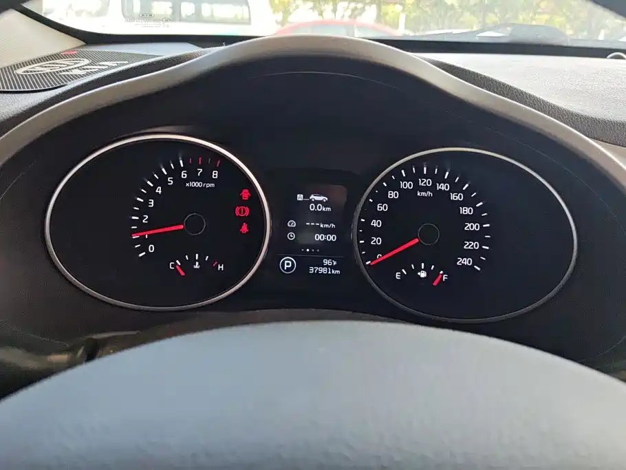 Kia Sportage 2015 — фото 14