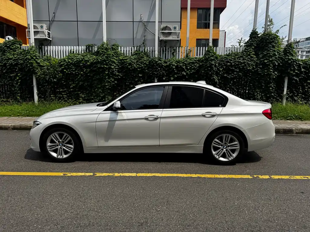 BMW 3 Series 2016