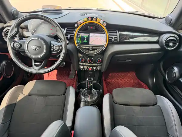 MINI JCW 2021