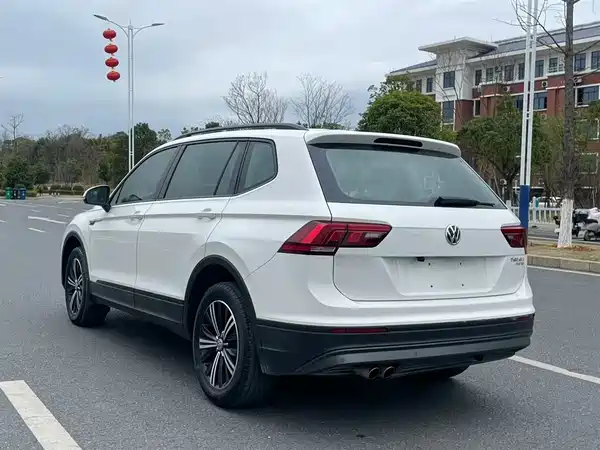 Volkswagen Tiguan L 2019