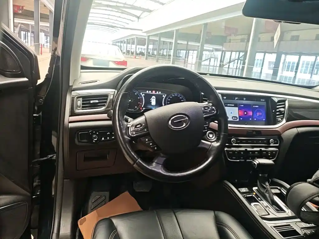 GAC Motor Trumpchi GS8 2019 — фото 11
