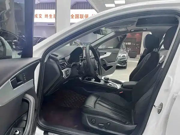 Audi A4L 2021