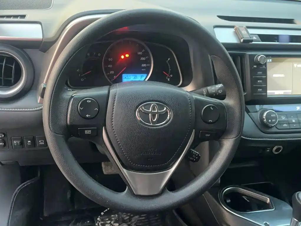 Toyota RAV4 2017