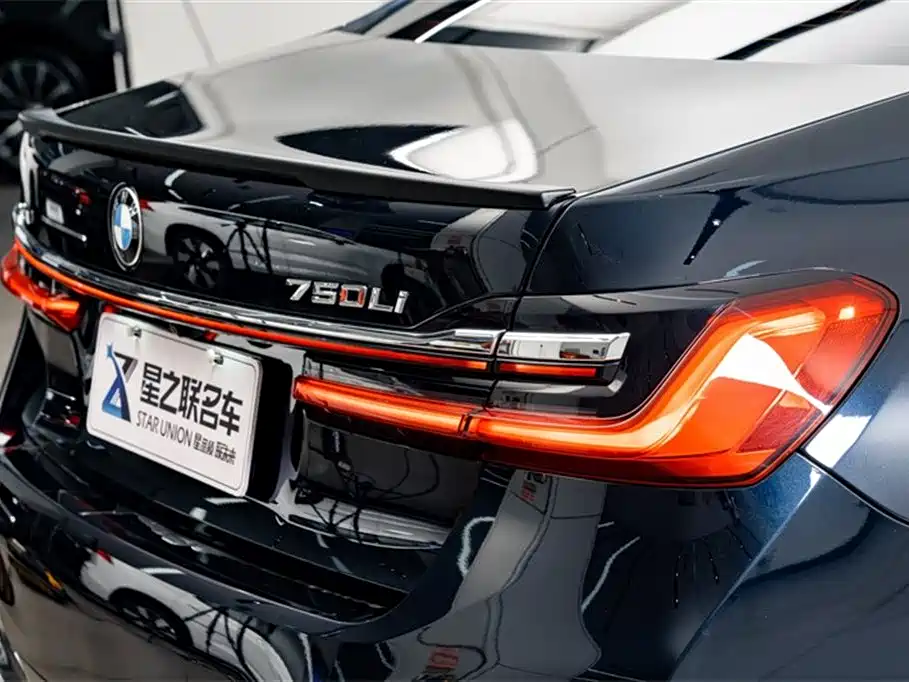 BMW 7 Series 2023 — фото 10