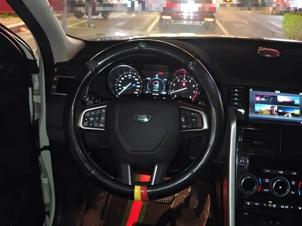 Land Rover Discovery Sport 2019 — фото 3