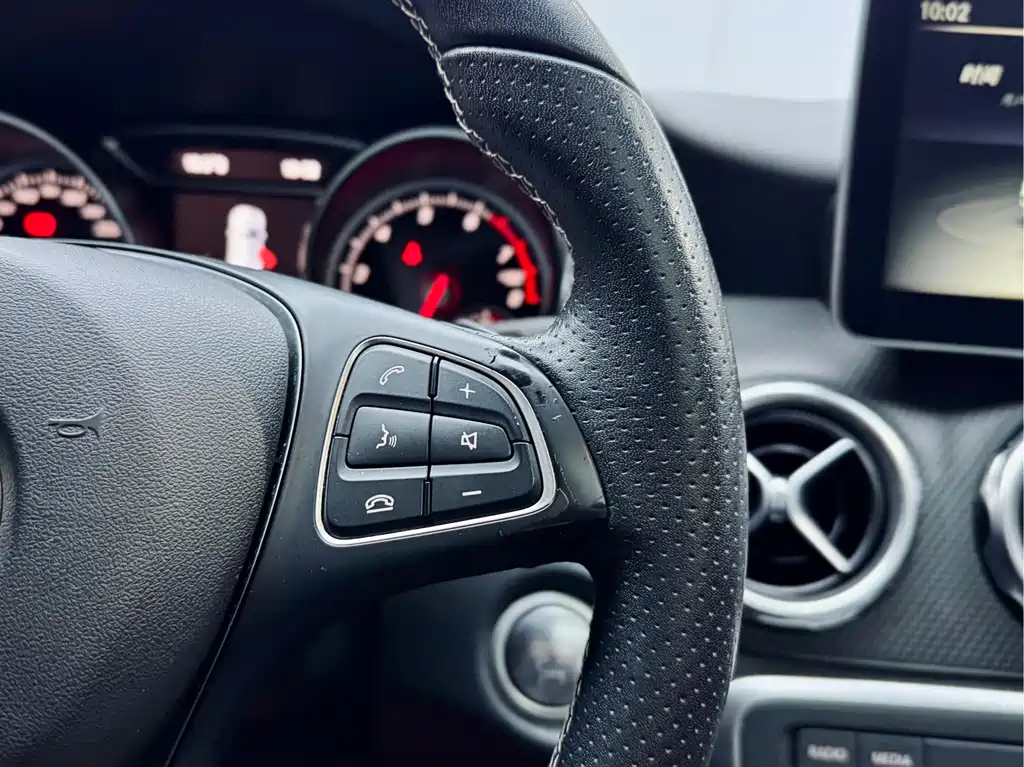Mercedes-Benz GLA 2018 — фото 21