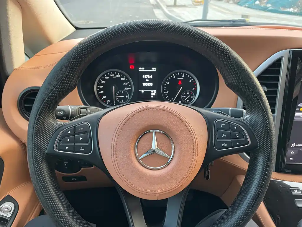 Mercedes-Benz Vito 2020 — фото 10